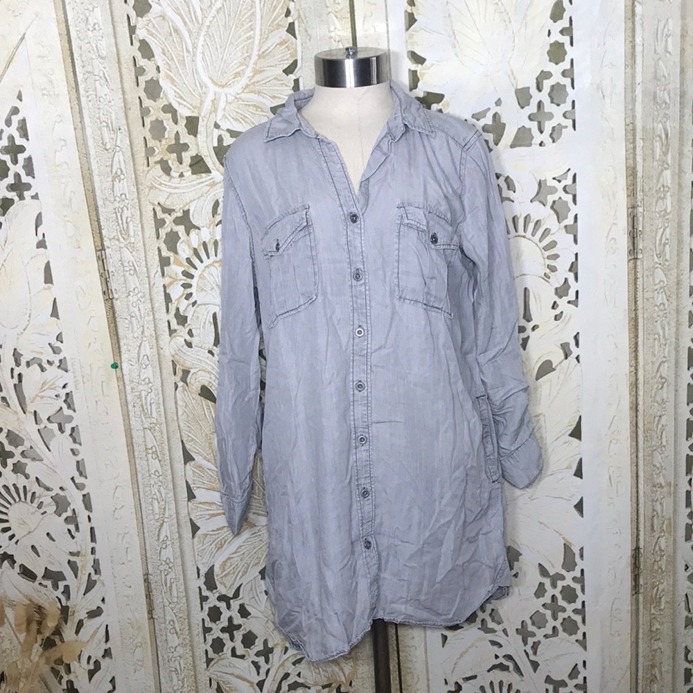 Light Gray Button-Up Shirt Dress
